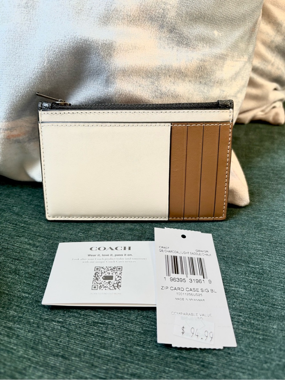 NWT Coach Card Wallet Canvas Leather Black And White $95